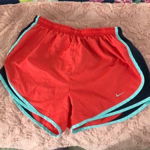 Nike Tempo Shorts size S